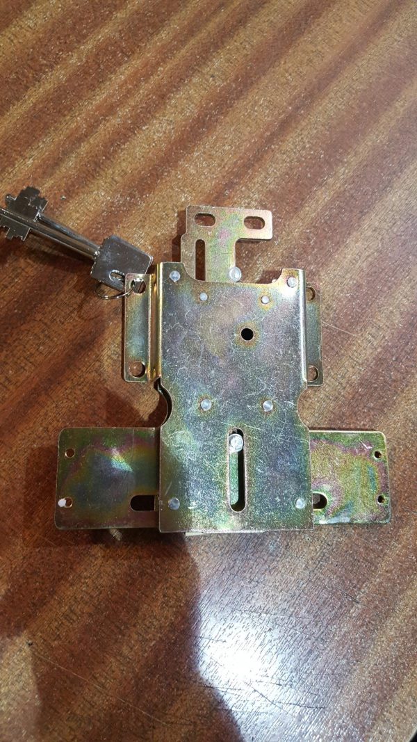 Omega Key Lock 3 Way Bolt, Brass Version - Image 2