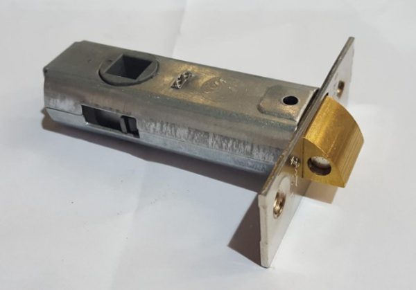 MERIDIAN DOOR LATCH WTH MAGNET